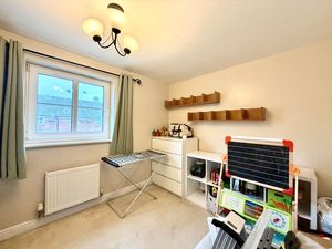 Bedroom- click for photo gallery